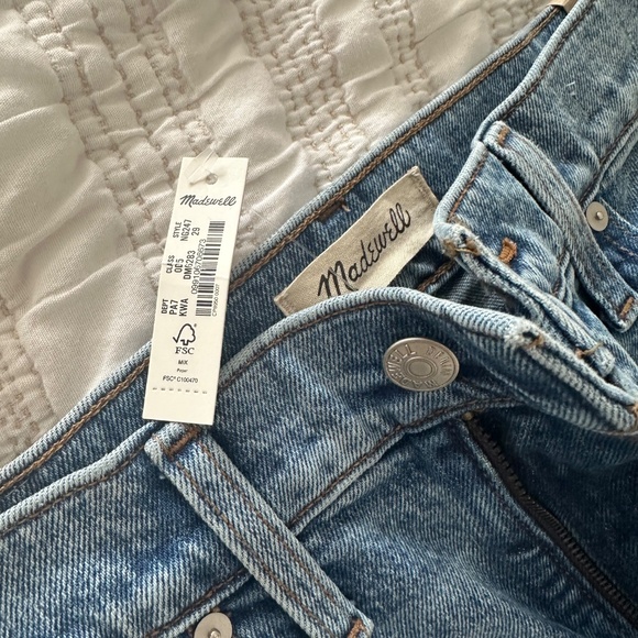 Brand new Madewell jeans - Picture 2 of 5